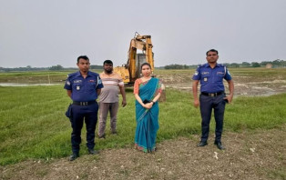 সদরপুরে অবৈধভাবে মাটি কাটার দায়ে ১ লাখ টাকা জরিমানা