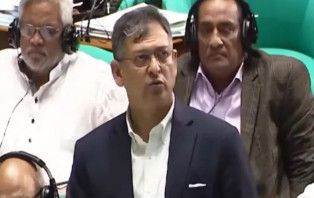 ‘ফেসবুকের ক্ষতিকর কনটেন্ট অপসারণে বাধ্য করতে আইন সংশোধন হচ্ছে’