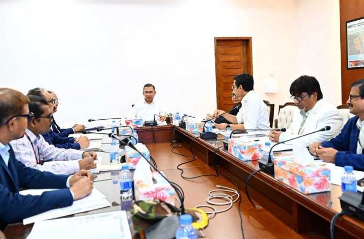 বন্ধ কারখানা চালু ও বিনিয়োগ আকর্ষণে প্রয়োজনীয় পদক্ষেপ গ্রহণের নির্দেশ প্রধানমন্ত্রীর