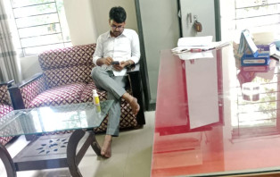আলফাডাঙ্গায় সরকারি মোটরসাইকেল ব্যবহার নিয়ে কর্মকর্তার বিরুদ্ধে অভিযোগ