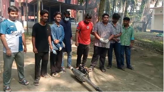 ডেঙ্গু ঠেকাতে ফগার হাতে তরুণরা, আলফাডাঙ্গায় ছাত্রদলের ব্যতিক্রমী উদ্যোগ
