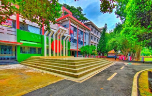 আলফাডাঙ্গা সরকারি কলেজে স্মার্টফোন নিষিদ্ধ, ইউনিফর্ম ছাড়া ক্যাম্পাসে প্রবেশ নয়