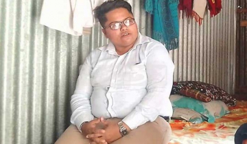 নারী থেকে পুরুষে রূপান্তরিত হয়ে স্ত্রীসহ বাড়ি ফিরলেন হেনা!