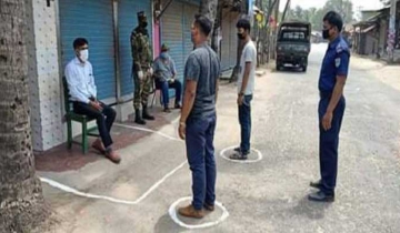 সাতক্ষীরার তালায় শক্ত অবস্থানে প্রাশাসন:১০ জনকে জরিমানা