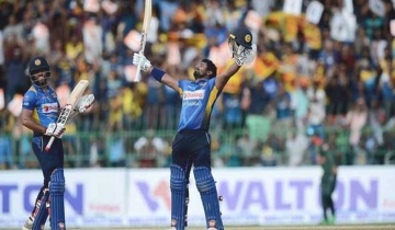 বাংলাদেশকে ৩২৫ রানের টার্গেট দিল শ্রীলকা