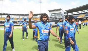 বিদায় ম্যাচে বীরের সম্মান পেলেন মালিঙ্গা