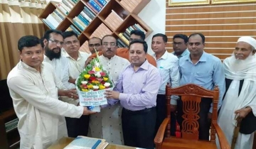জেলা প্রশাসকের সাথে সালথা উপজেলা চেয়ারম্যানের শুভেচ্ছা