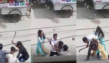 স্ত্রীর সামনে স্বামীকে কুপিয়ে হত্যা!